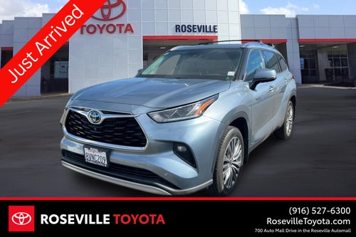 2021 Toyota Highlander Hybrid Platinum