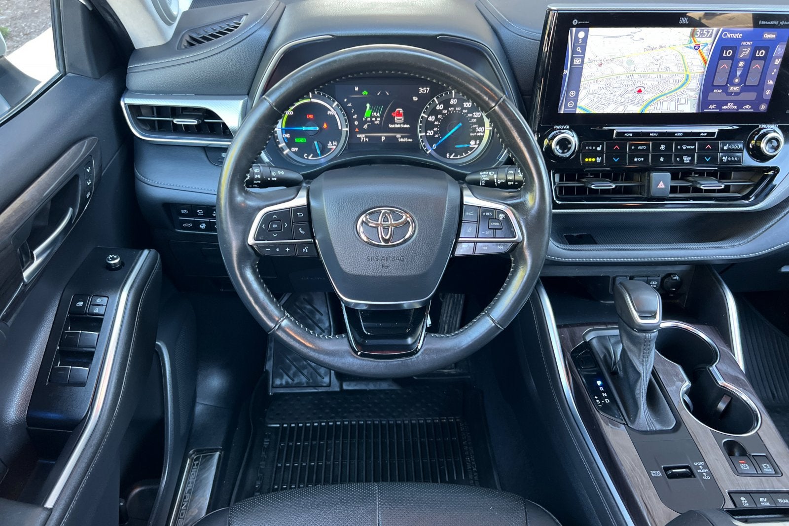 2021 Toyota Highlander Hybrid Platinum
