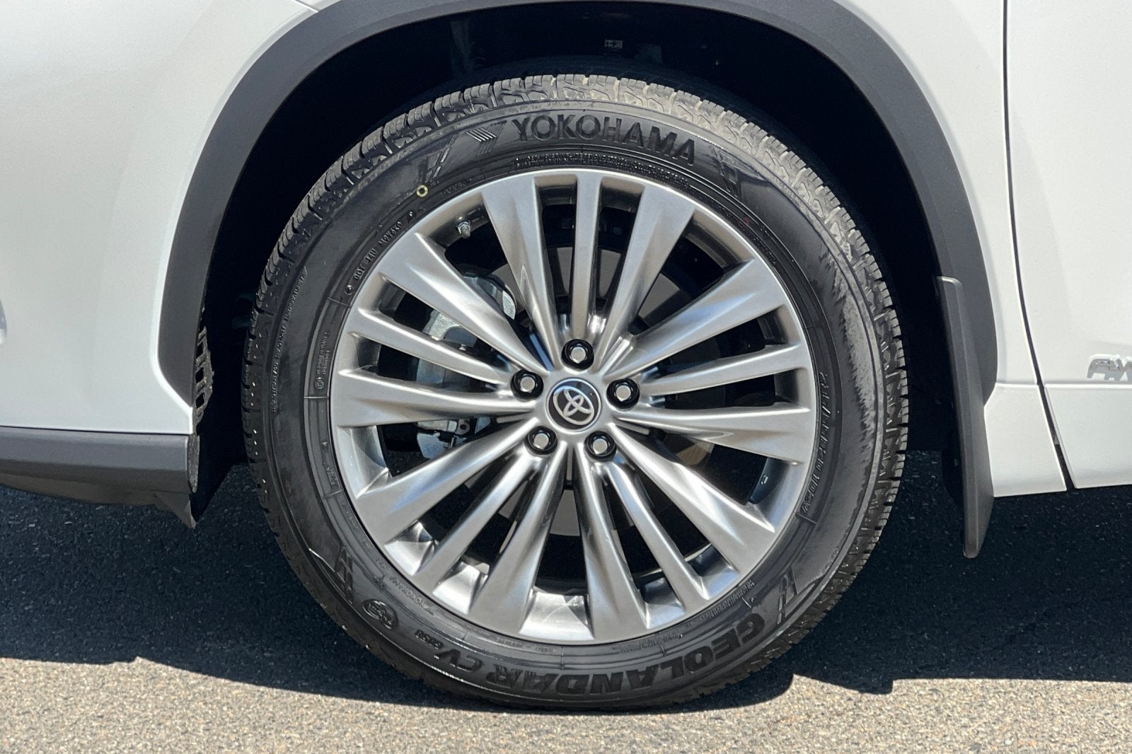 2021 Toyota Highlander Hybrid Platinum