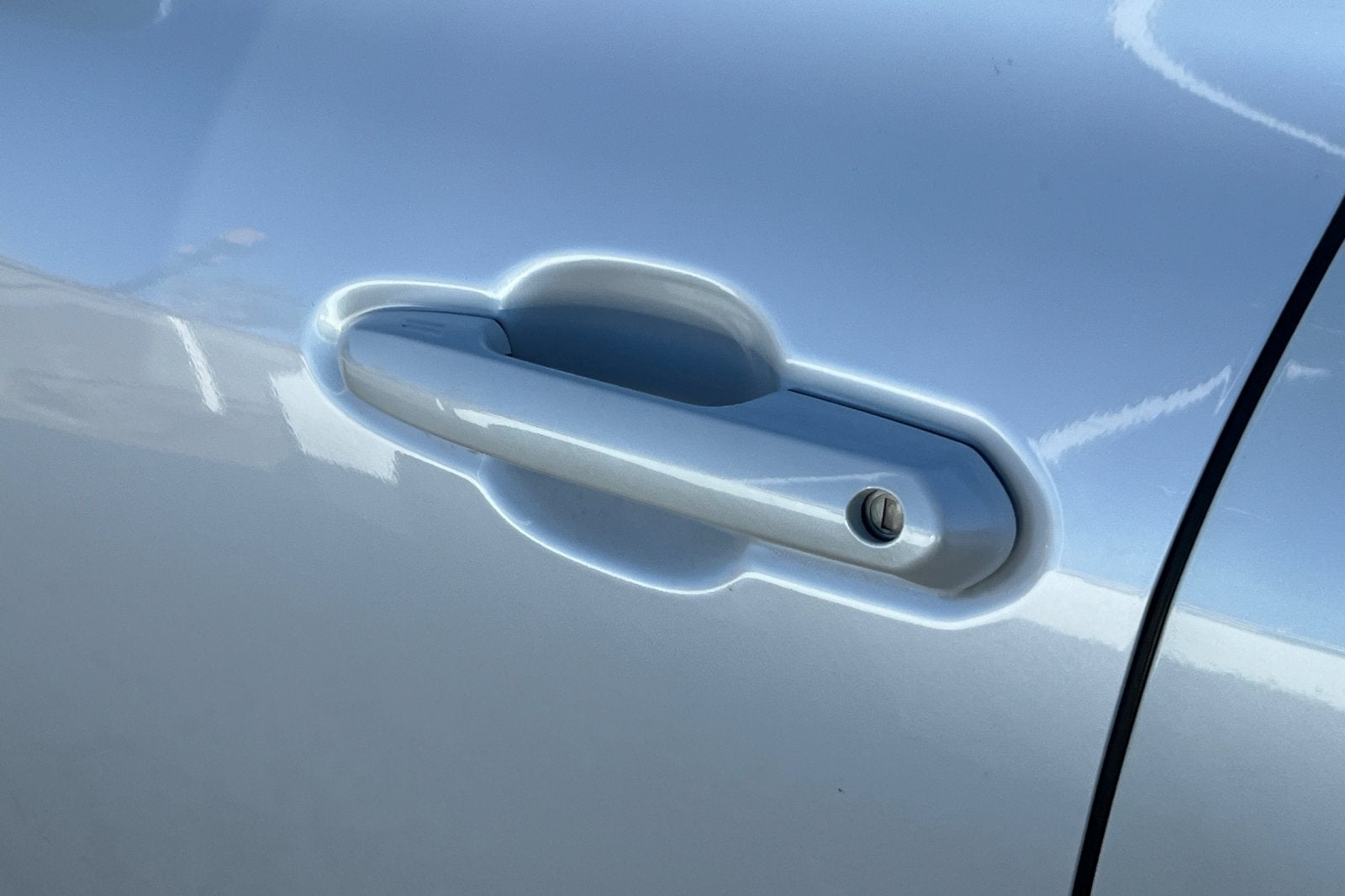 2023 Toyota Highlander Hybrid Platinum