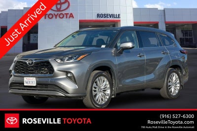 2026 Toyota Highlander Hybrid Platinum