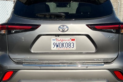 2026 Toyota Highlander Hybrid Platinum