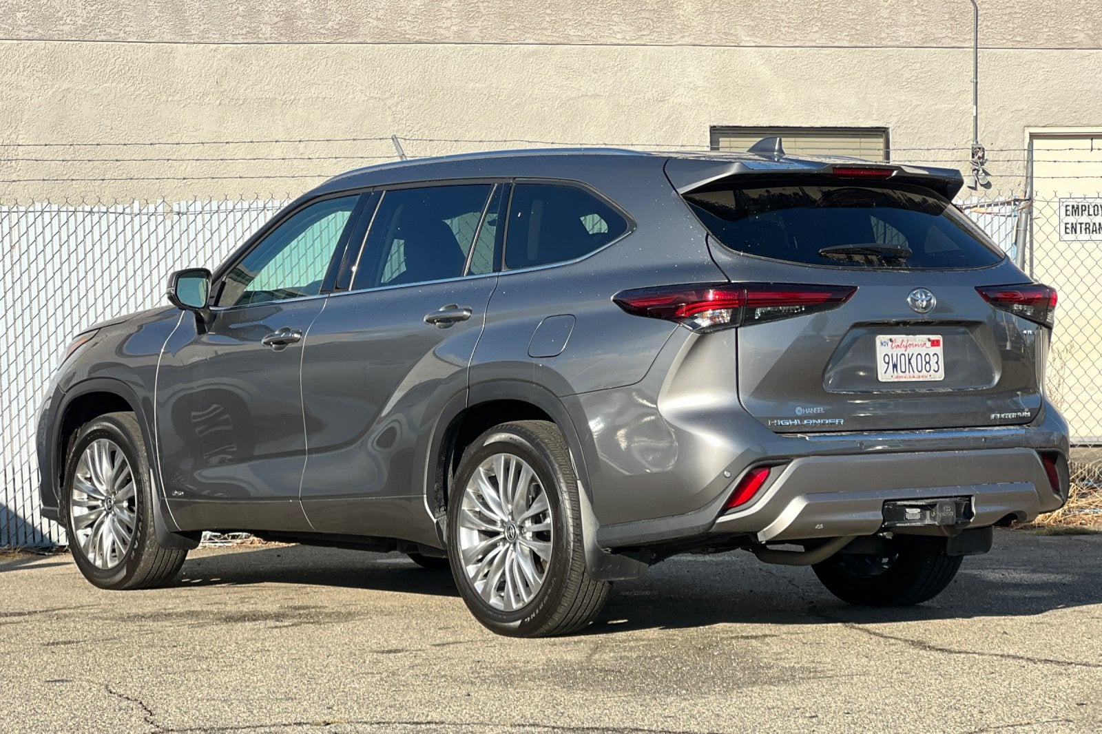2026 Toyota Highlander Hybrid Platinum