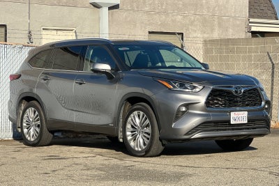 2026 Toyota Highlander Hybrid Platinum