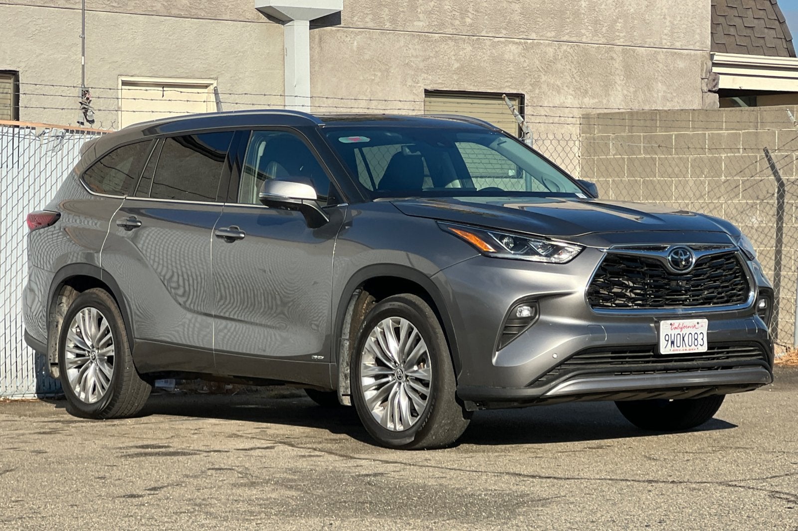2026 Toyota Highlander Hybrid Platinum