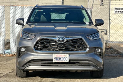 2026 Toyota Highlander Hybrid Platinum