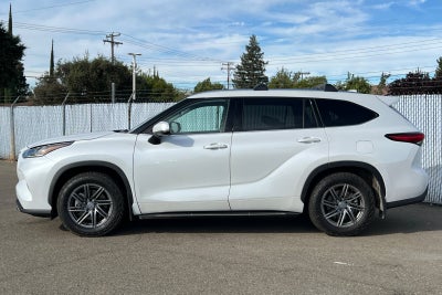2022 Toyota Highlander Platinum