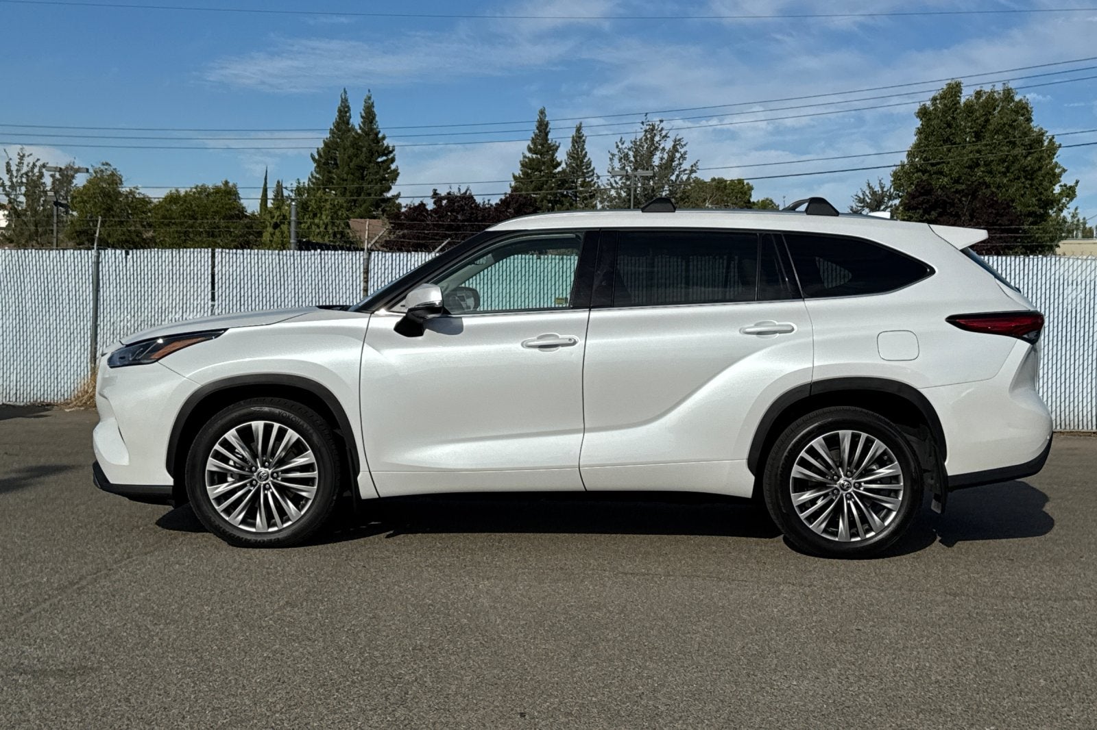 2022 Toyota Highlander Platinum