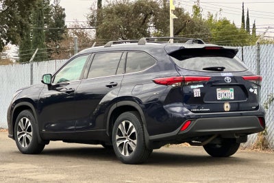 2021 Toyota Highlander Hybrid XLE