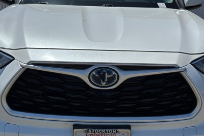 2022 Toyota Highlander Hybrid XLE
