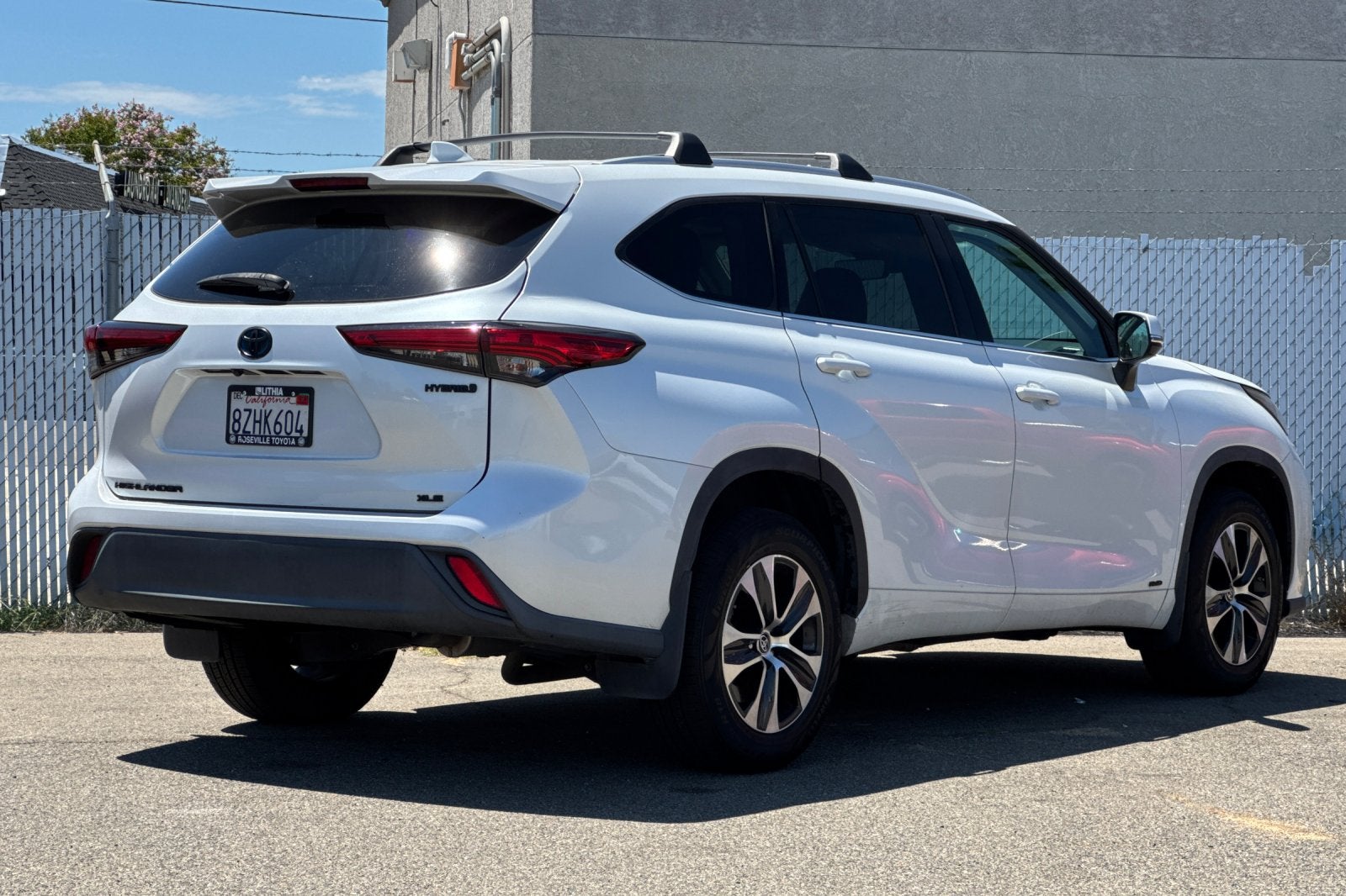 2022 Toyota Highlander Hybrid XLE