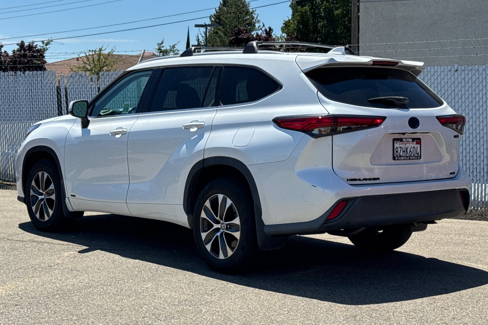 2022 Toyota Highlander Hybrid XLE