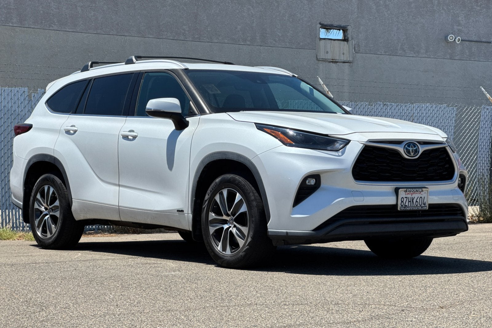 2022 Toyota Highlander Hybrid XLE