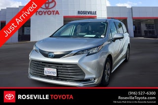 2022 Toyota Sienna XLE