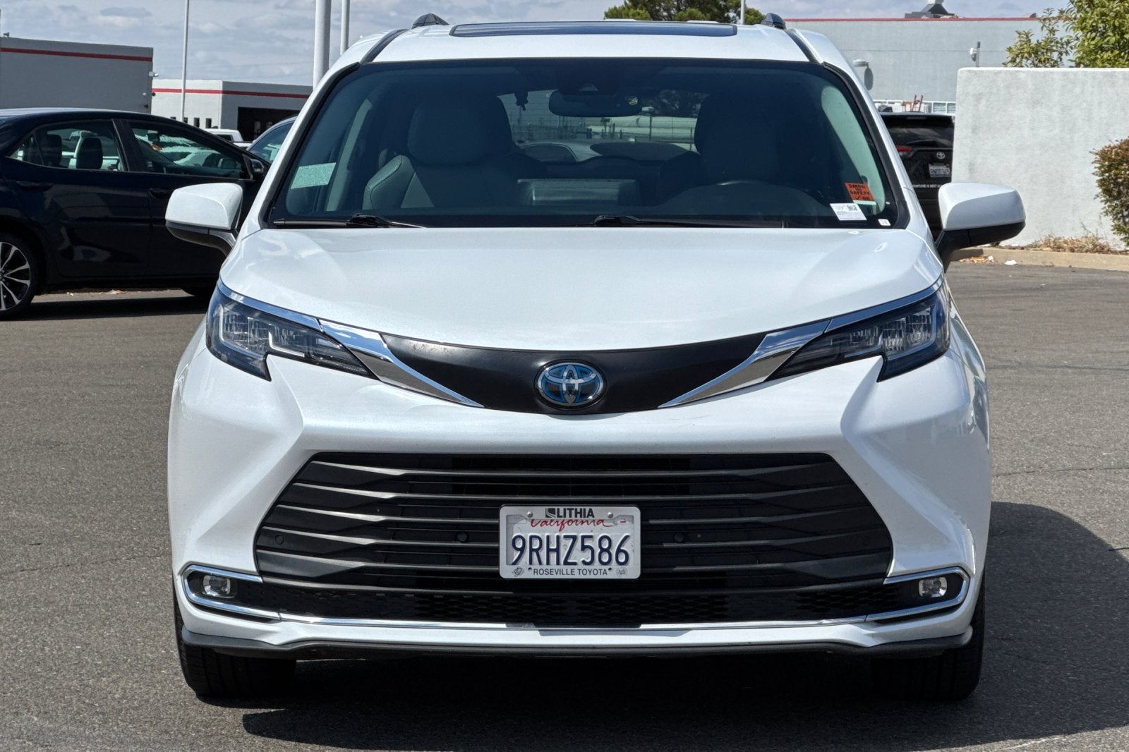 2023 Toyota Sienna XLE