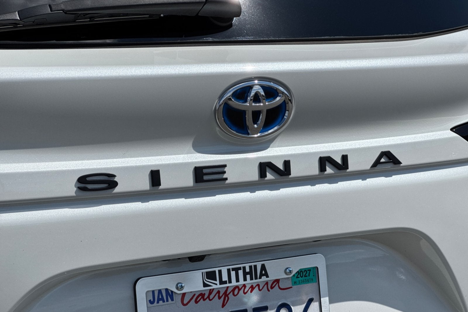 2023 Toyota Sienna XLE