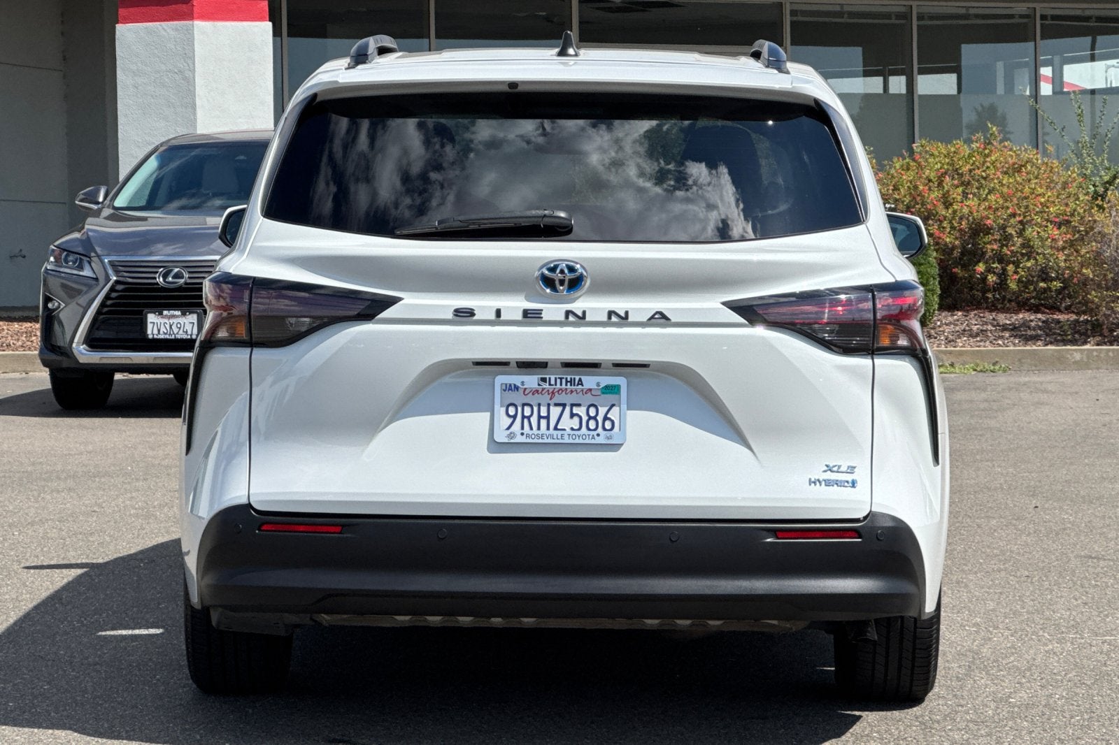 2023 Toyota Sienna XLE