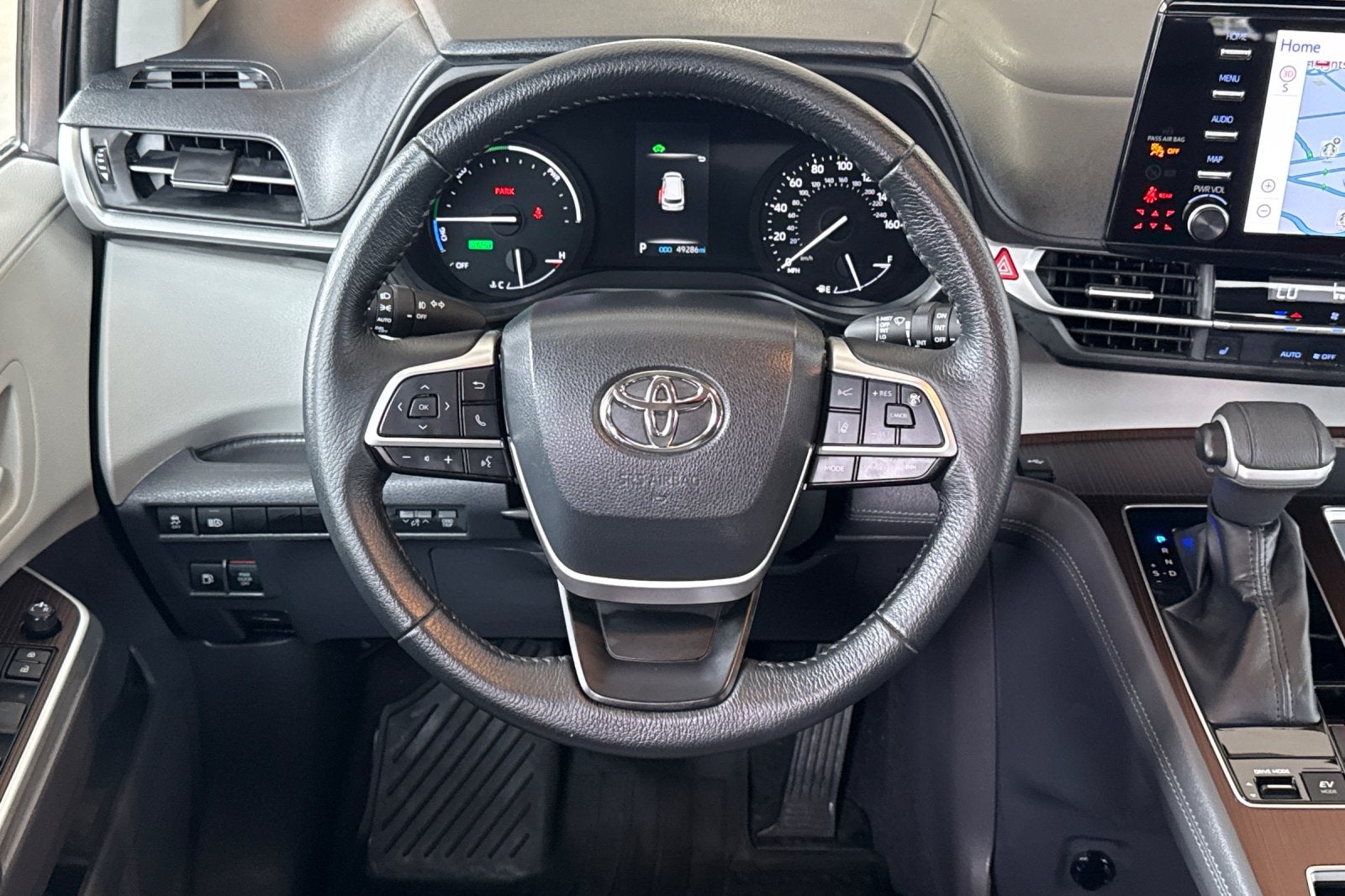 2022 Toyota Sienna XLE