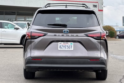 2022 Toyota Sienna XLE