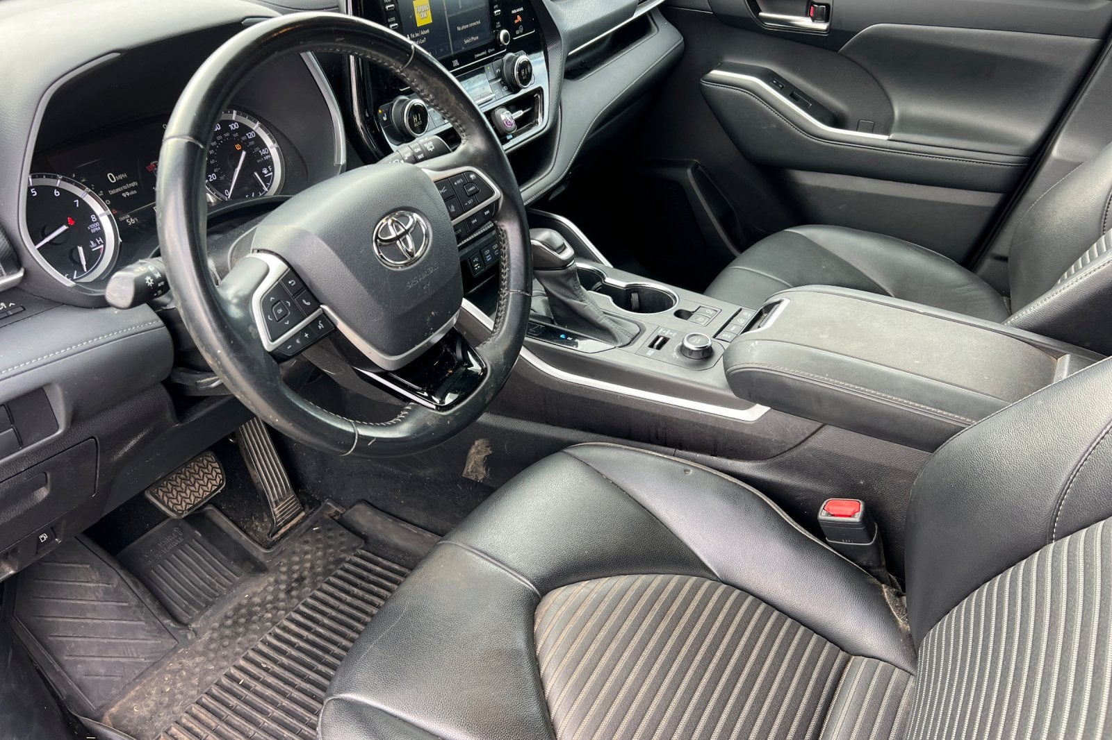 2022 Toyota Highlander XSE