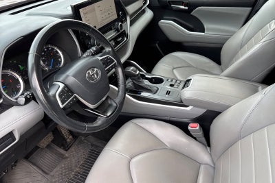 2023 Toyota Highlander Hybrid XLE