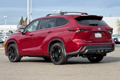2023 Toyota Highlander Hybrid XLE