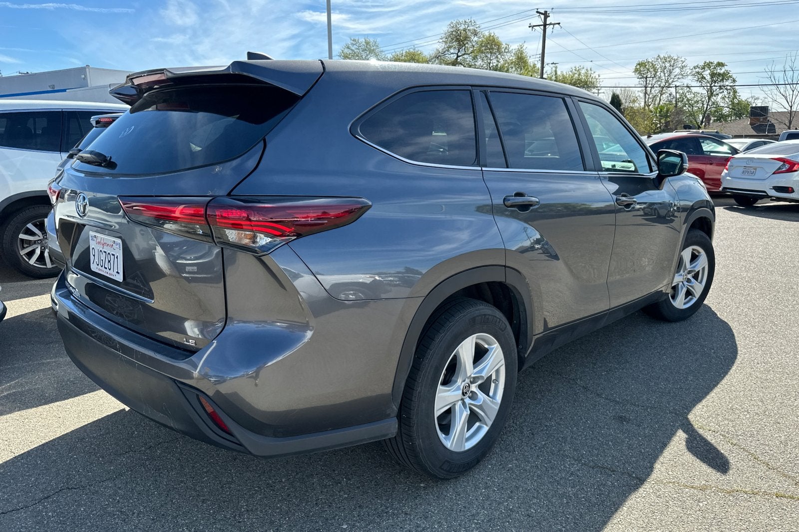 2024 Toyota Highlander LE