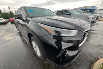 2023 Toyota Highlander LE