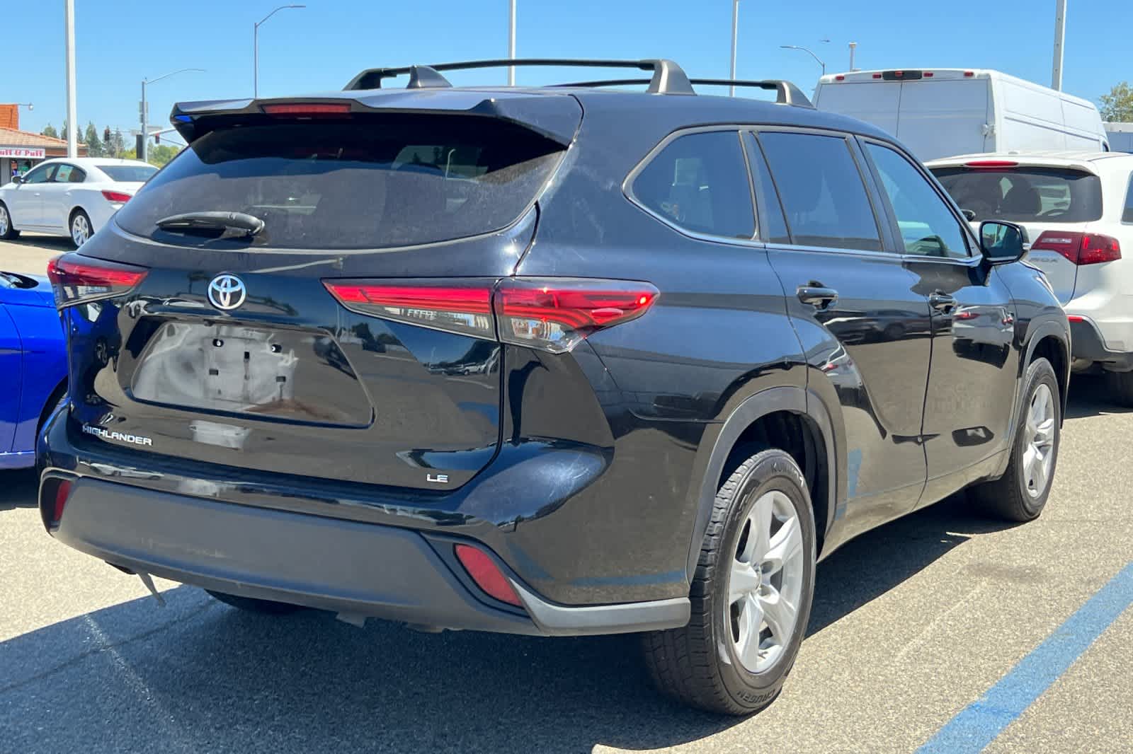 2023 Toyota Highlander LE