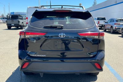 2023 Toyota Highlander LE