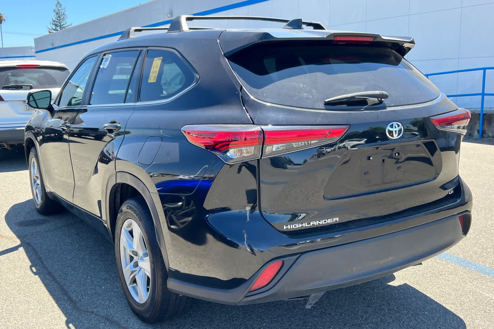 2023 Toyota Highlander LE