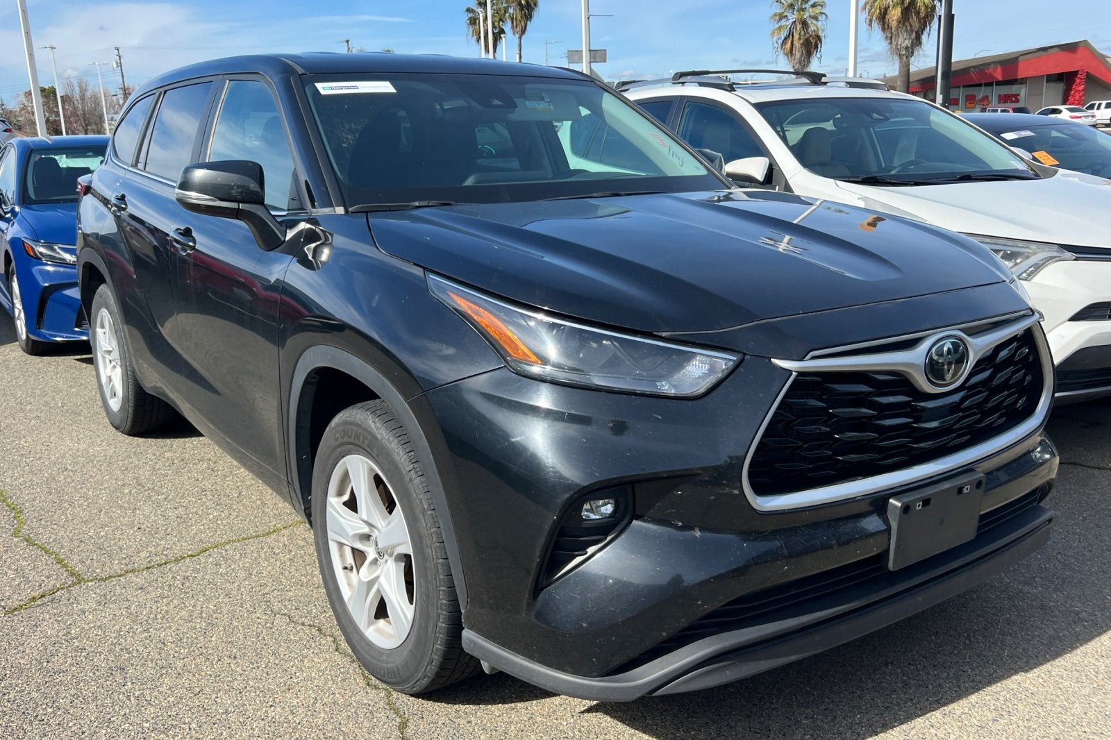 2023 Toyota Highlander LE