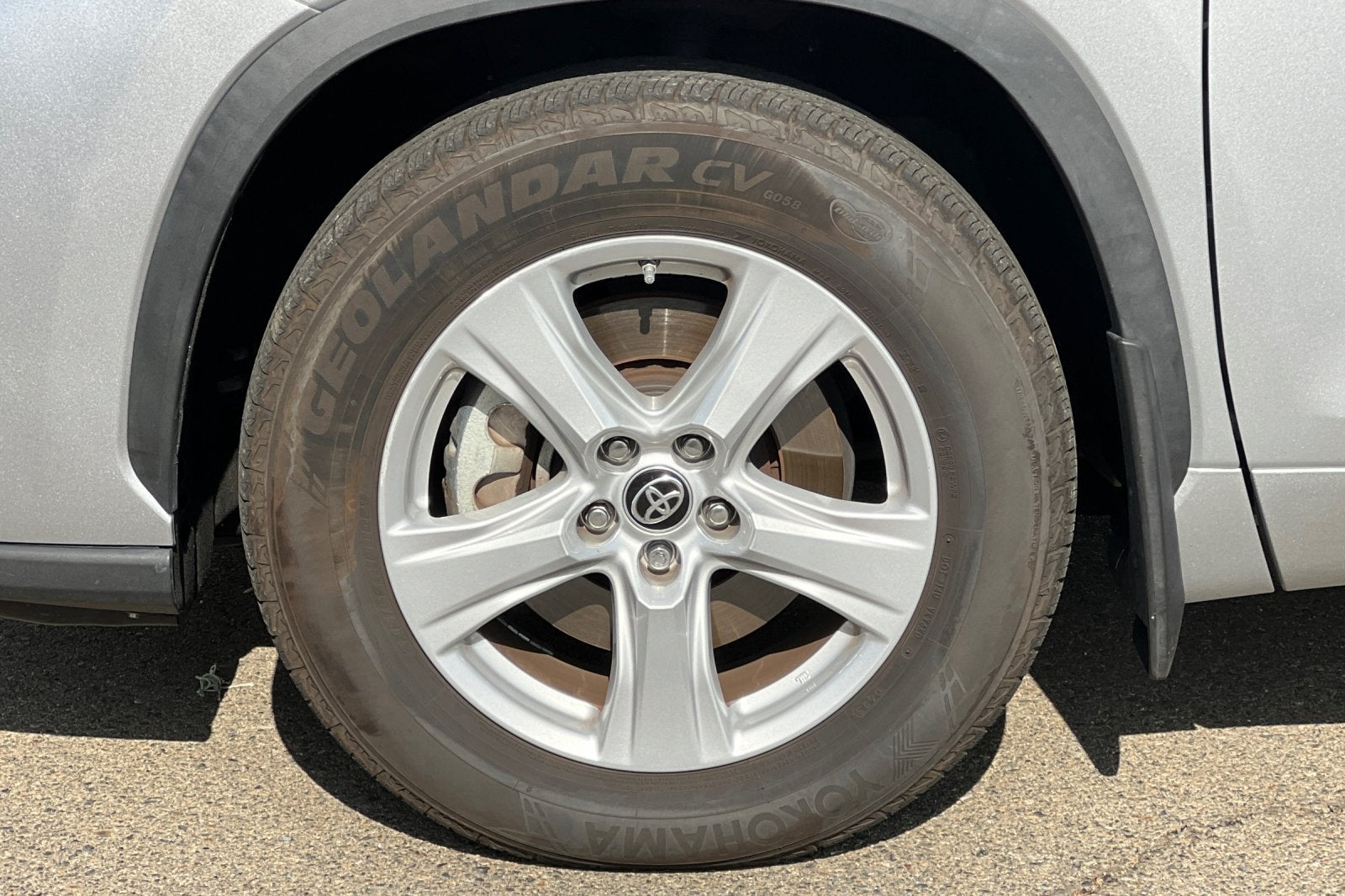 2023 Toyota Highlander LE