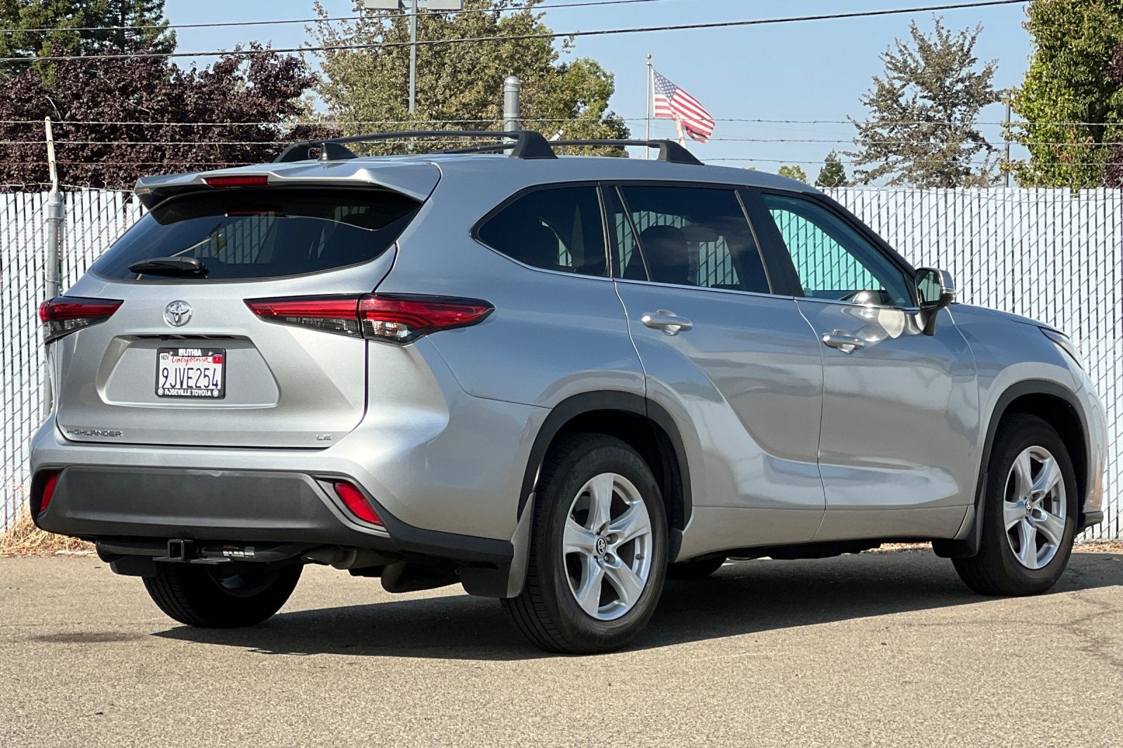 2023 Toyota Highlander LE