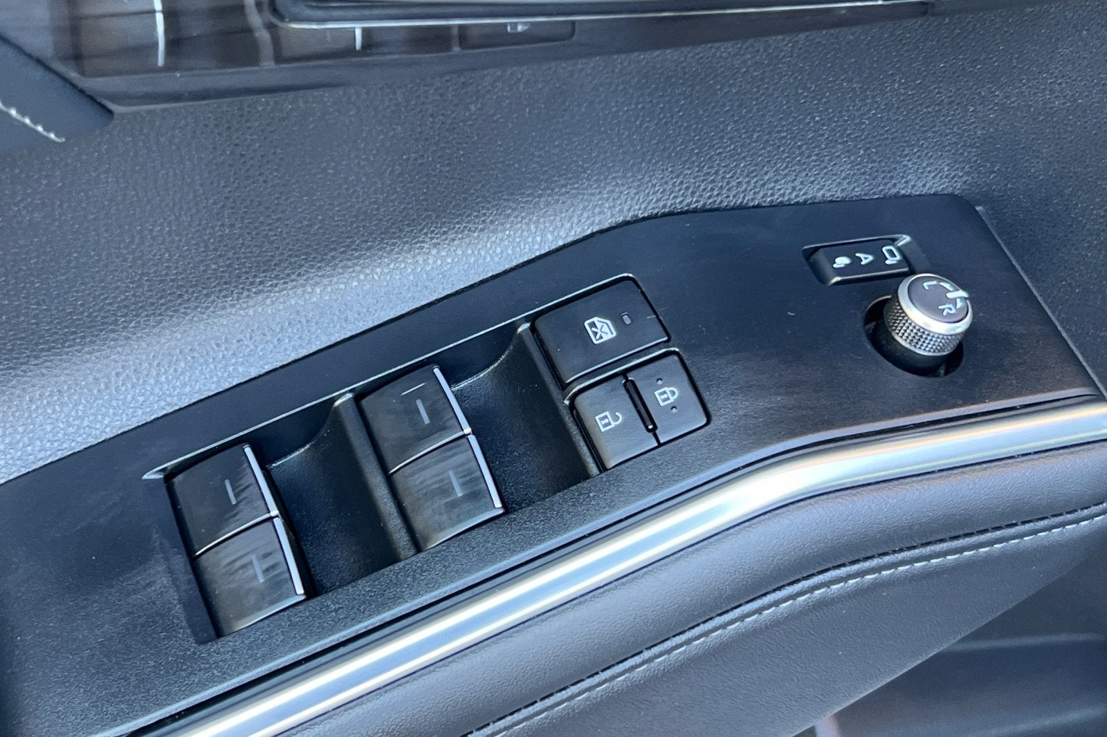 2025 Toyota Highlander Platinum
