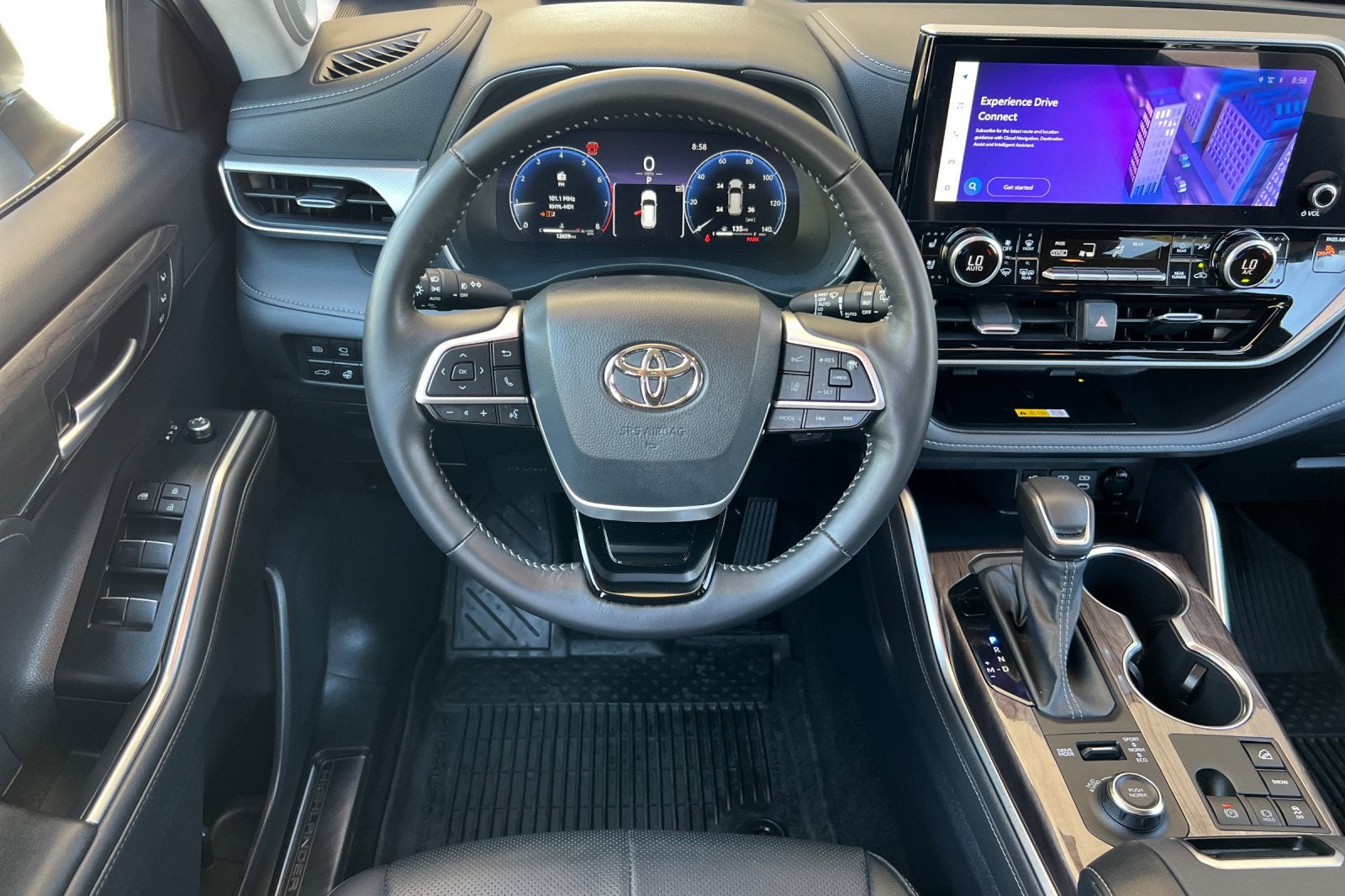 2025 Toyota Highlander Platinum