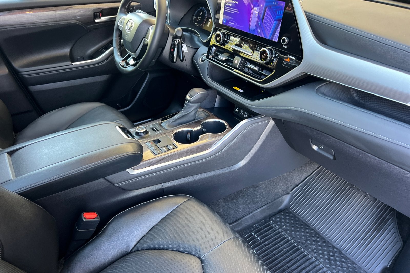 2025 Toyota Highlander Platinum