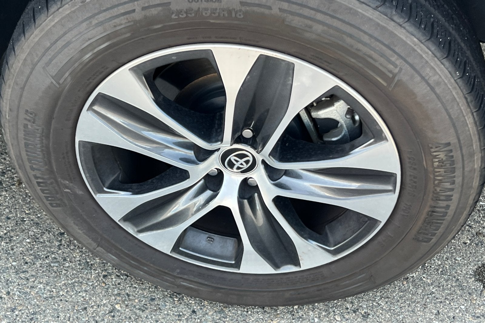 2023 Toyota Highlander L