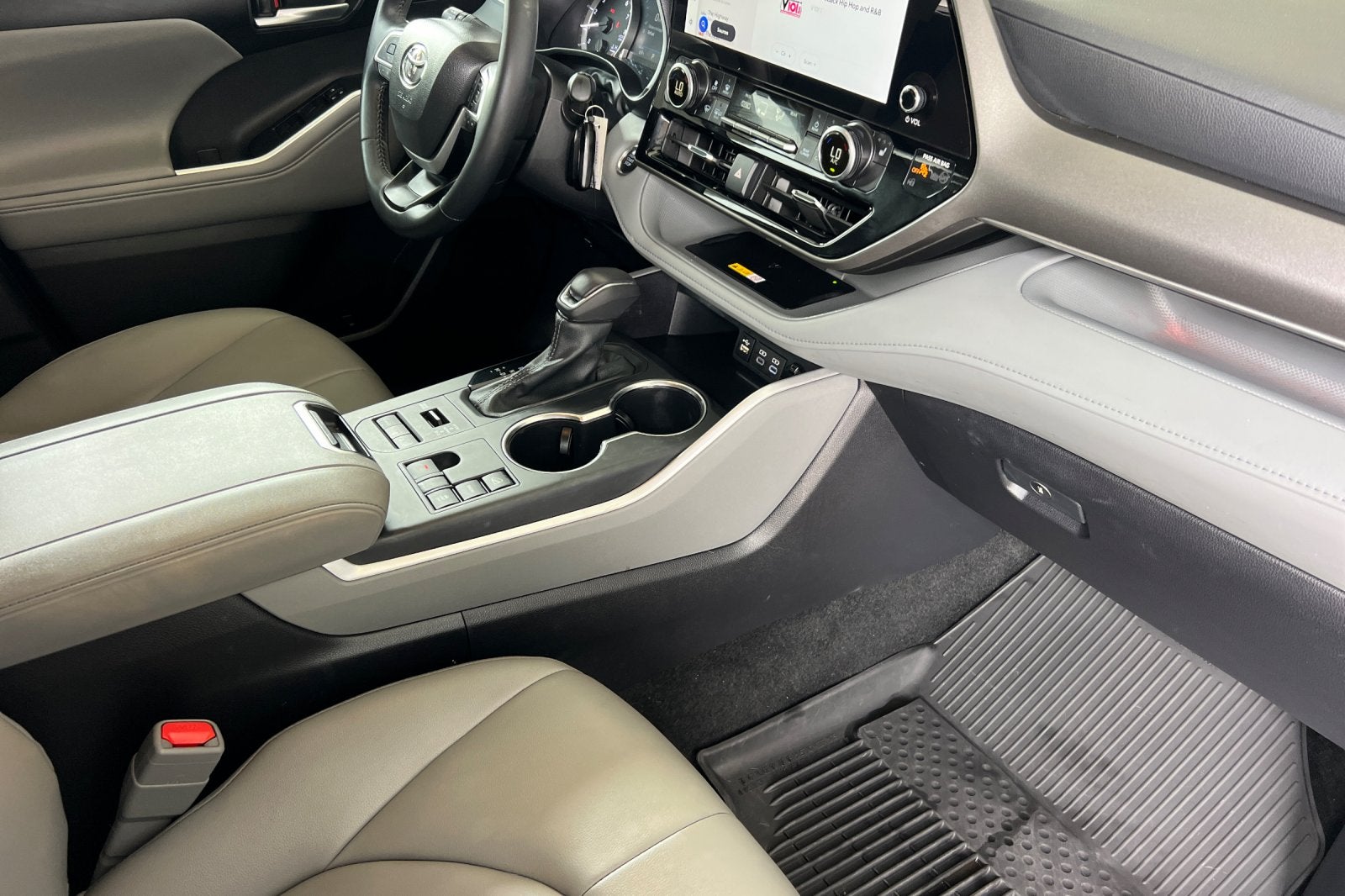 2025 Toyota Highlander XLE