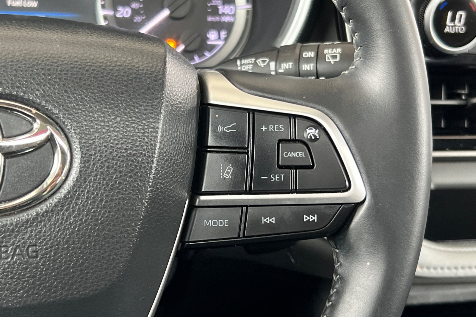 2025 Toyota Highlander XLE