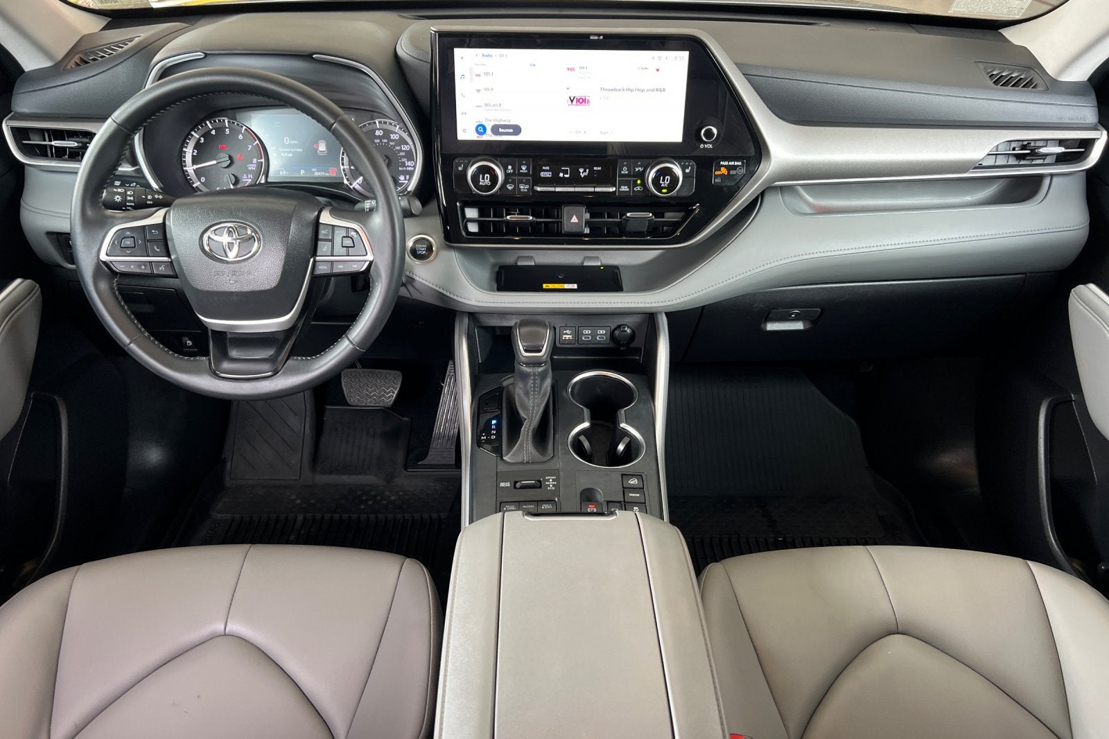 2025 Toyota Highlander XLE