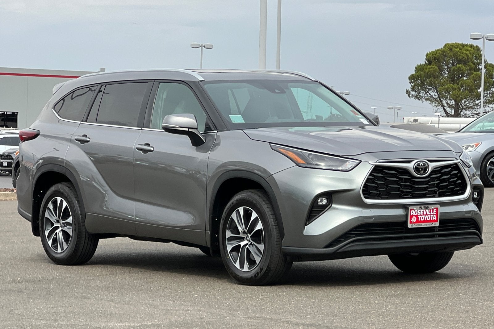 2025 Toyota Highlander XLE