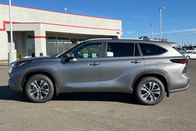 2026 Toyota Highlander XLE