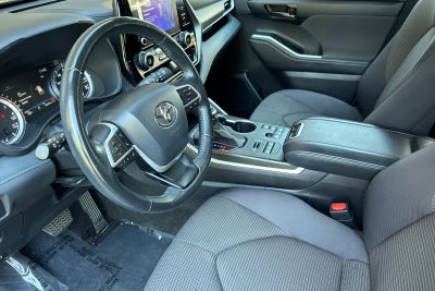 2024 Toyota Highlander LE