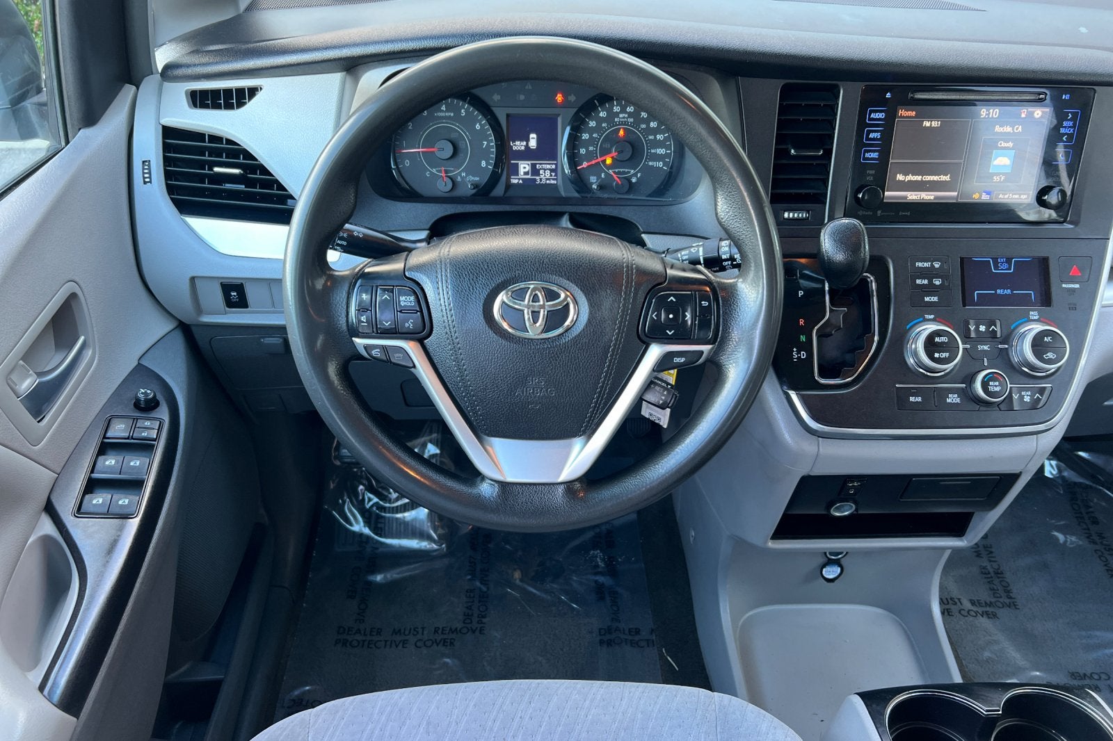2016 Toyota Sienna LE