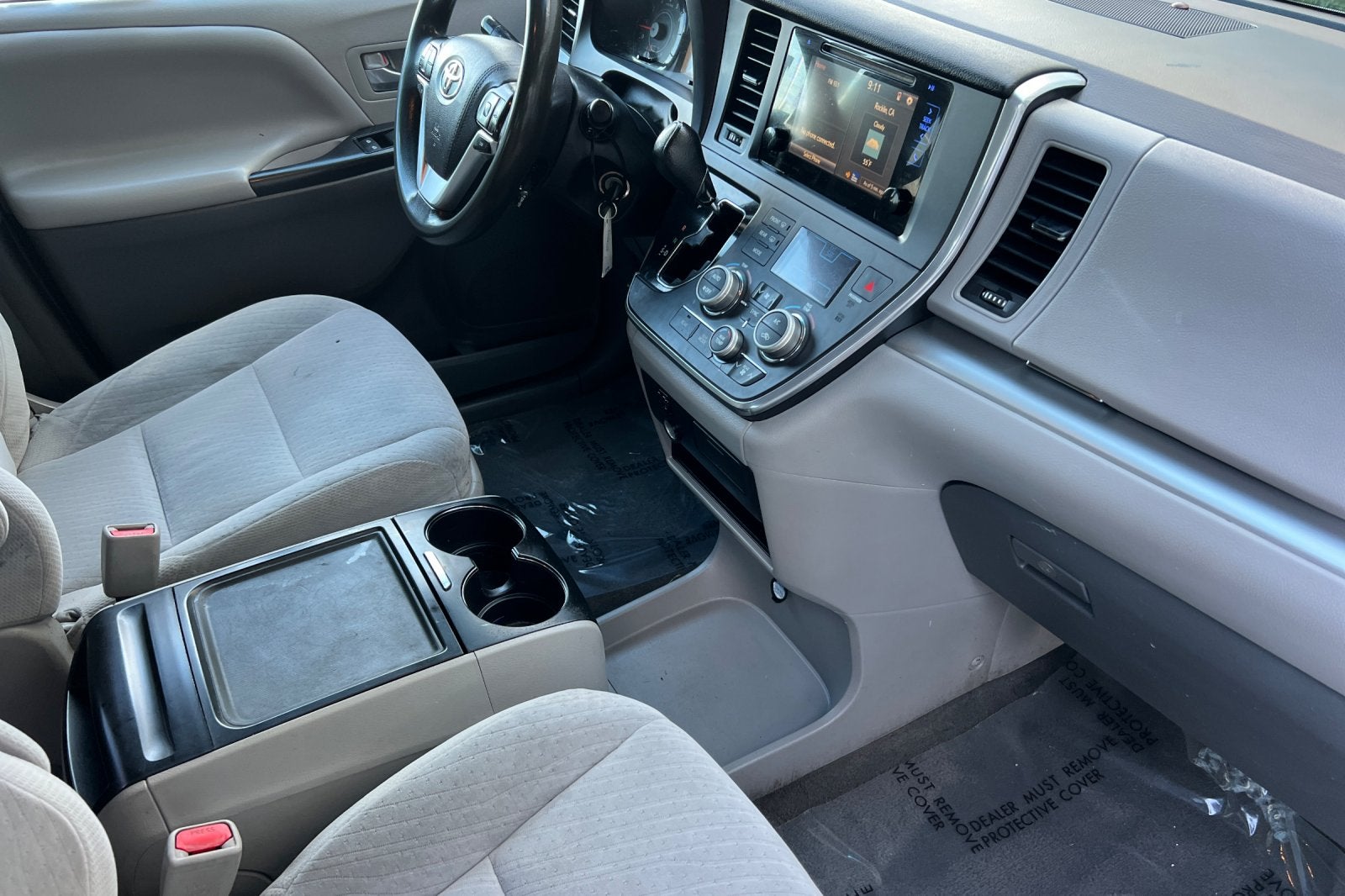 2016 Toyota Sienna LE