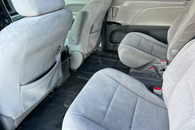 2016 Toyota Sienna LE
