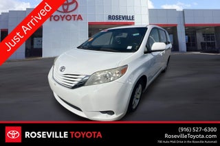 2016 Toyota Sienna LE
