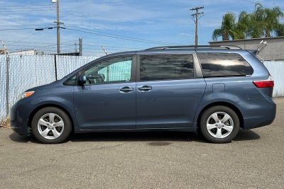 2015 Toyota Sienna LE