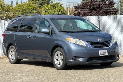 2015 Toyota Sienna LE